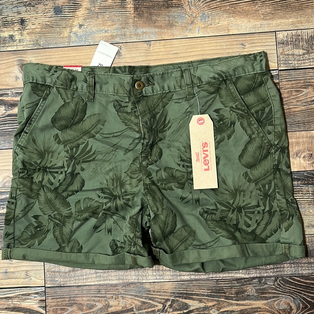 NWT Green LEVI Jean Shorts